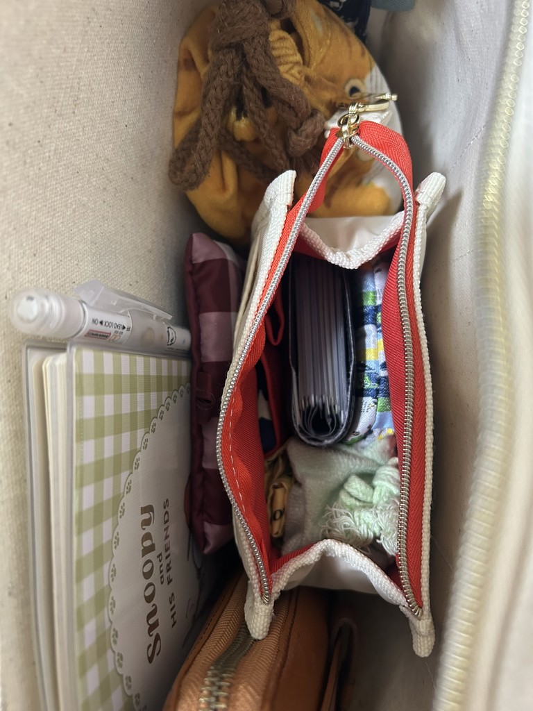 PEANUTSスタンドポーチ PEANUTS ポーチ 携帯小物 スヌーピー
