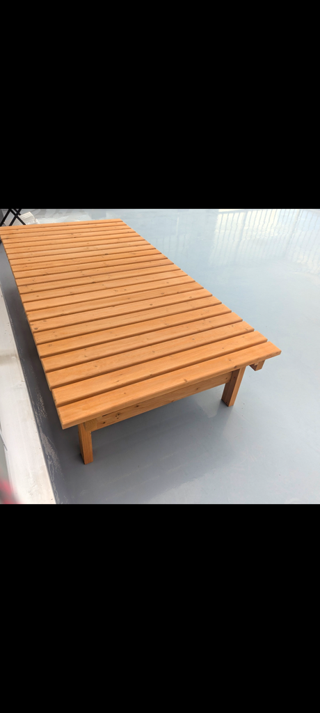 コーナン　木製縁台　大　未使用品 木製縁台（アクリル樹脂塗装済み） 小 約幅1800X奥行580X高さ