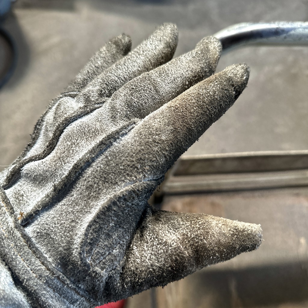 WM703 牛床革背縫い手袋3双組 | ワークマン公式オンラインストア
