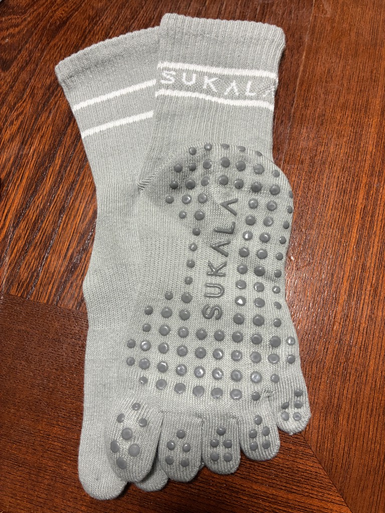 SUKALA】ピラティスソックス(Fサイズ スモークピンク・グレー