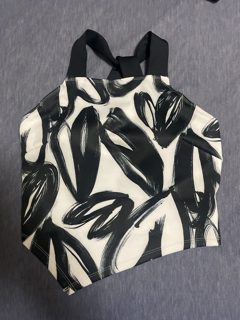 SUKALA】ハートプリントホルターネックブラトップ(XS・S・M・Lサイズ