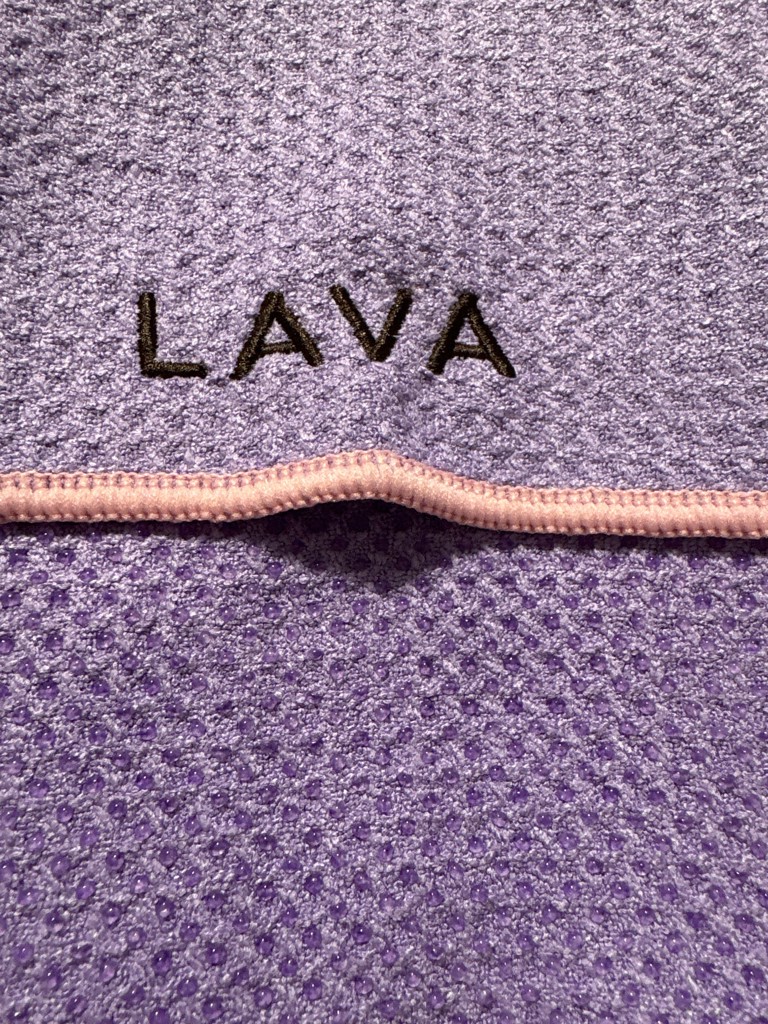 ラバ　ヨガマット1本と　ラグ2枚　LAVA ホットヨガスタジオLAVA ラバ ヨガマット ラグ ケース スターター