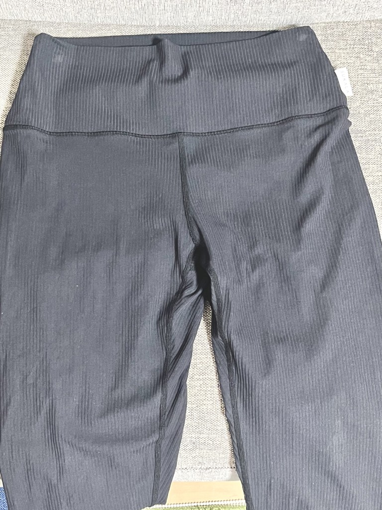 SUKALA】ショートクロスキャミソール＆レギンスセットアップ(XS