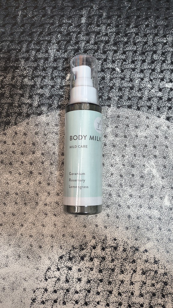 Yoganic Life ボディミルク［2本］: 美容・健康LAVA公式オンライン