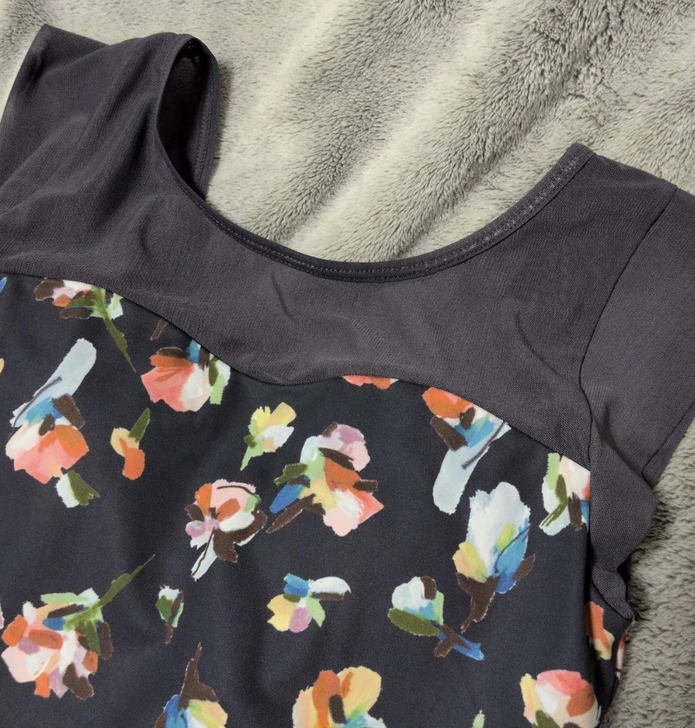 SUKALA】ローズプリントグレースショートトップス(S・M・Lサイズ