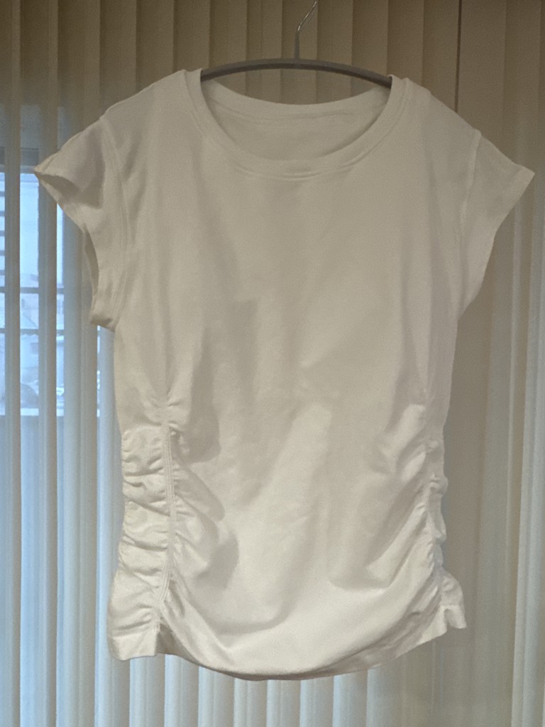 SUKALA】カップ付きエンハンスTee(Lサイズ チャコール): ヨガウェア
