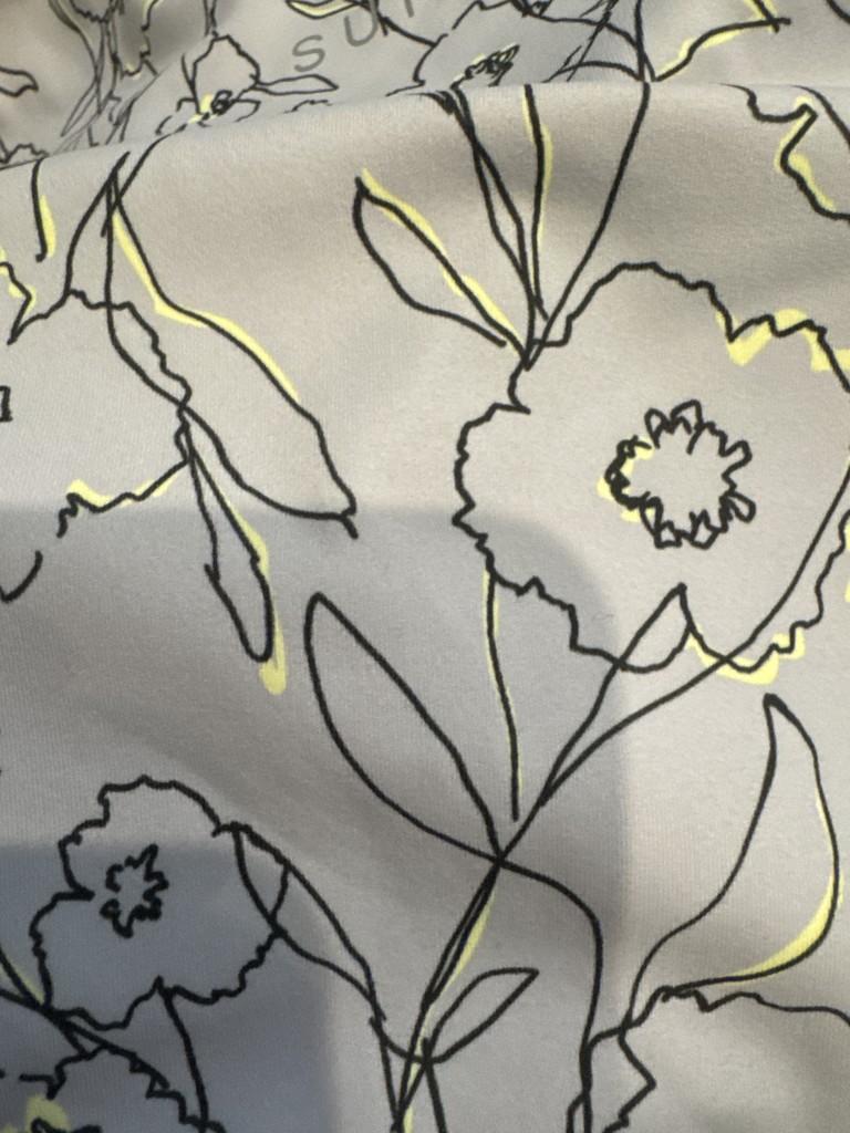 SUKALA】ドローイングフラワーショートタンクトップ(Lサイズ モーヴ