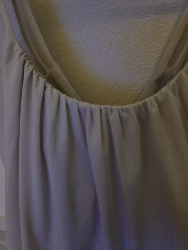 SUKALA】フロントギャザークロスキャミソール(S・M・Lサイズ サンド