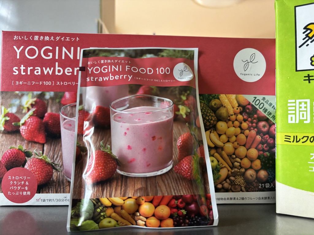 Yoganic Life ヨギーニフード100 ストロベリー: 美容・健康LAVA公式