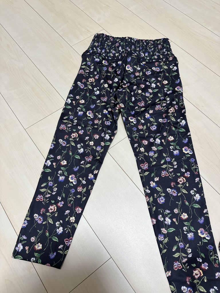 SUKALA】スプリングフラワーシャーリングレギンス(S・Mサイズ 忘れな草