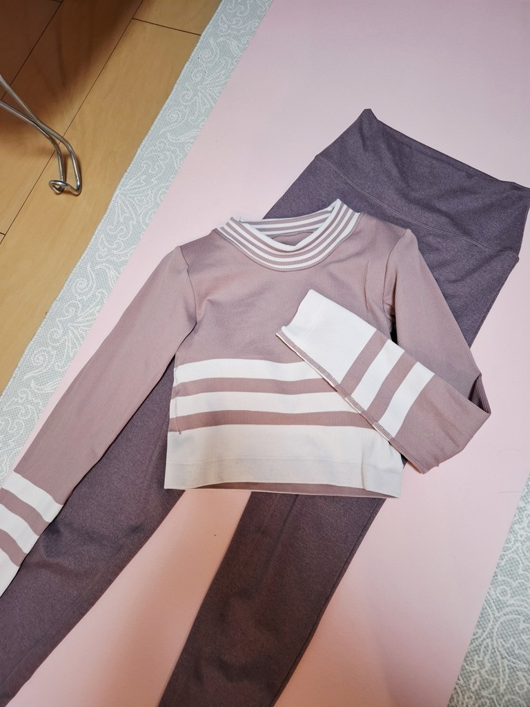 SUKALA】カップ付きボーダーニットロングスリーブトップス(Sサイズ