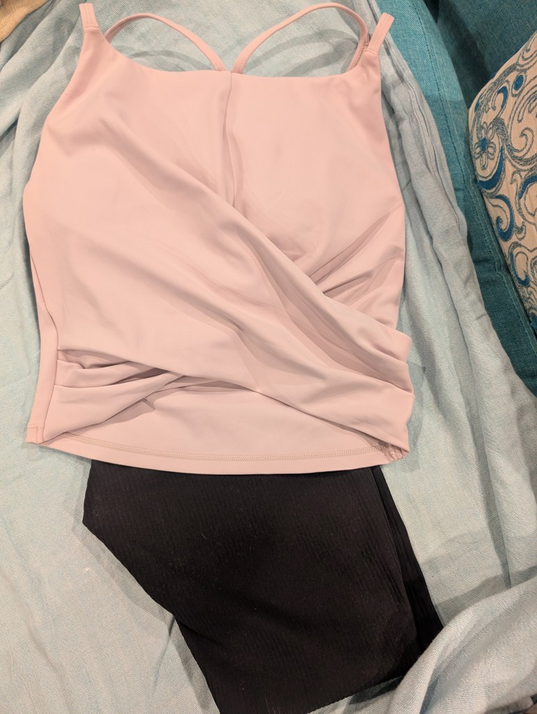 SUKALA】ショートクロスキャミソール＆レギンスセットアップ(Lサイズ