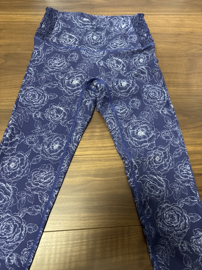 SUKALA】ブルーミングフラワーレギンス(Sサイズ ネイビー