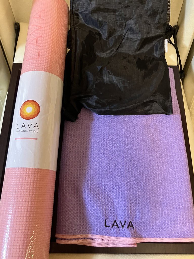 新品未使用　LAVA マット　ラグ　ケース3点セット LAVA】ヨガマット・ケース・ラグ3点セット 新品未使用 LAVA