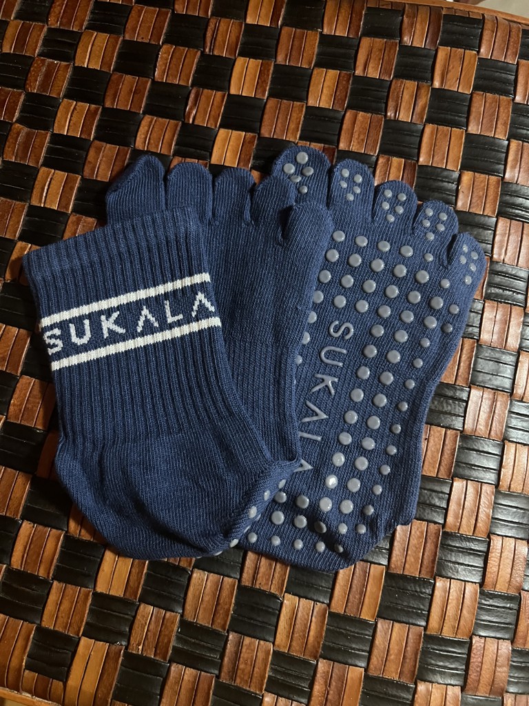 【新品・未使用】LAVA SUKALAヨガウェア&ヨギラグ&ソックス SUKALA】ピラティスソックス(Fサイズ スモークピンク・グレー