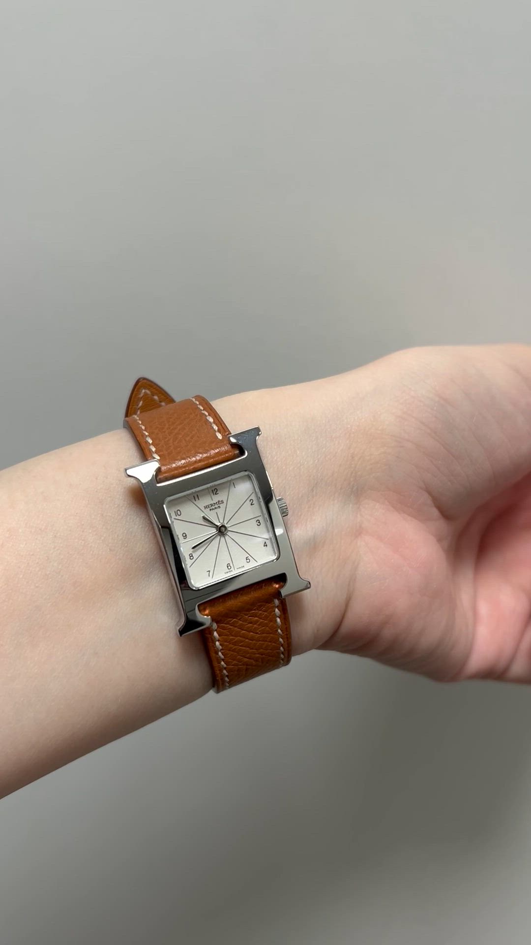 Hウォッチ HH1.230 ホワイトシェル/ダイヤモンド エルメス HERMES