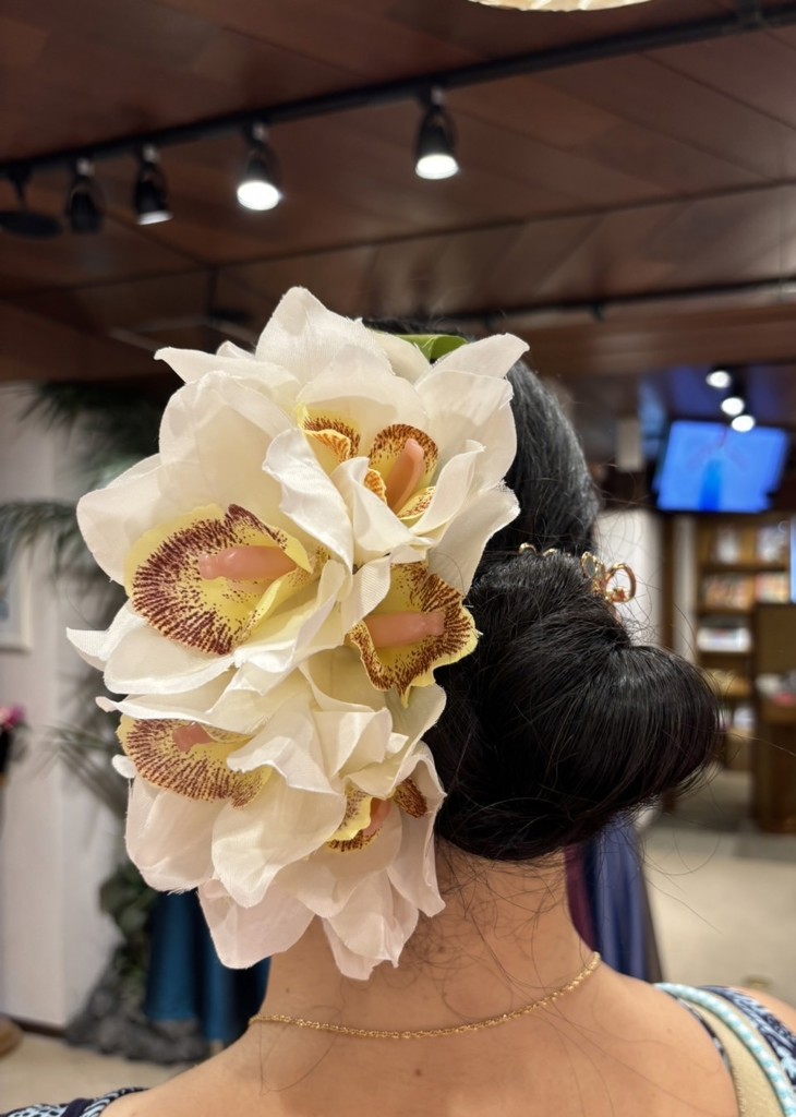 マウナロア【Maunaloa】|フラダンス衣装の専門店|ノーブルシンビジウム