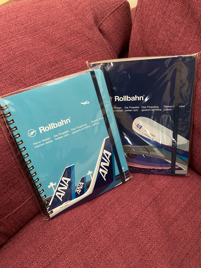 ANAオリジナル＞ロルバーンポケット付きノート（離陸）