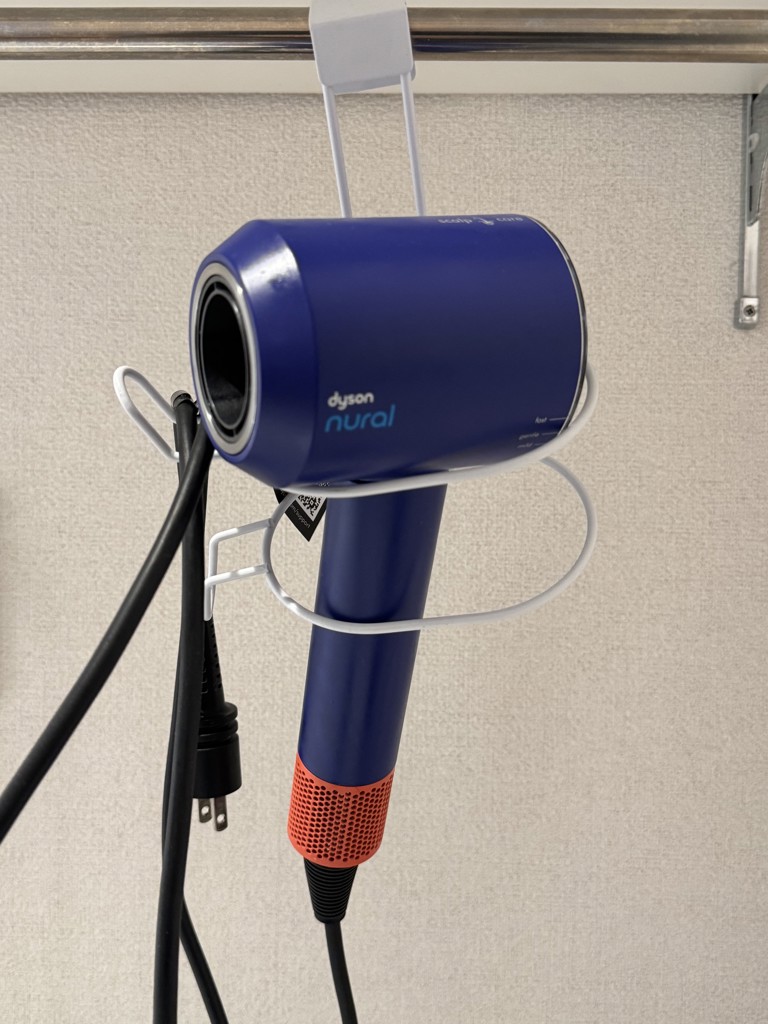 Dyson ドライヤー スーパーソニック マイナスイオン 軽量 ハイパワー