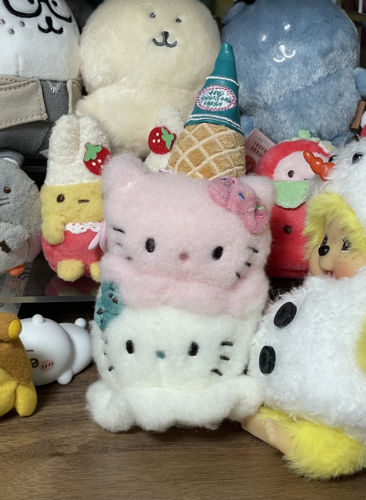 HELLO ICE CREAM SHOP 】ぬいぐるみチャーム(チャーム) │sanrio house