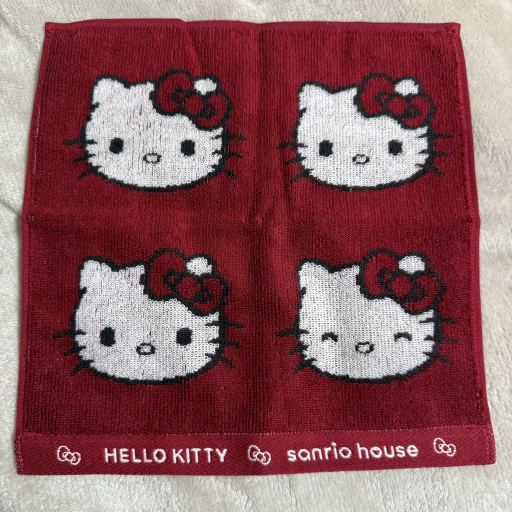 フェイス柄ハンドタオル(タオル・ハンカチ) │sanrio house（サンリオ