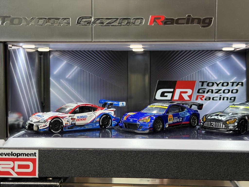 トミカプレミアムRacing DENSO KOBELCO SARD GR Supra｜トミカ