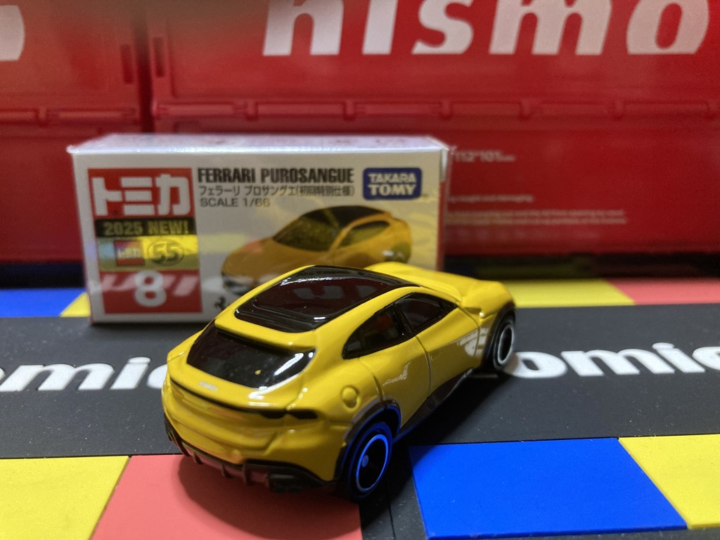 TOMICA No.8 Ferrari Prosangue (First Special Edition)| TOMICA