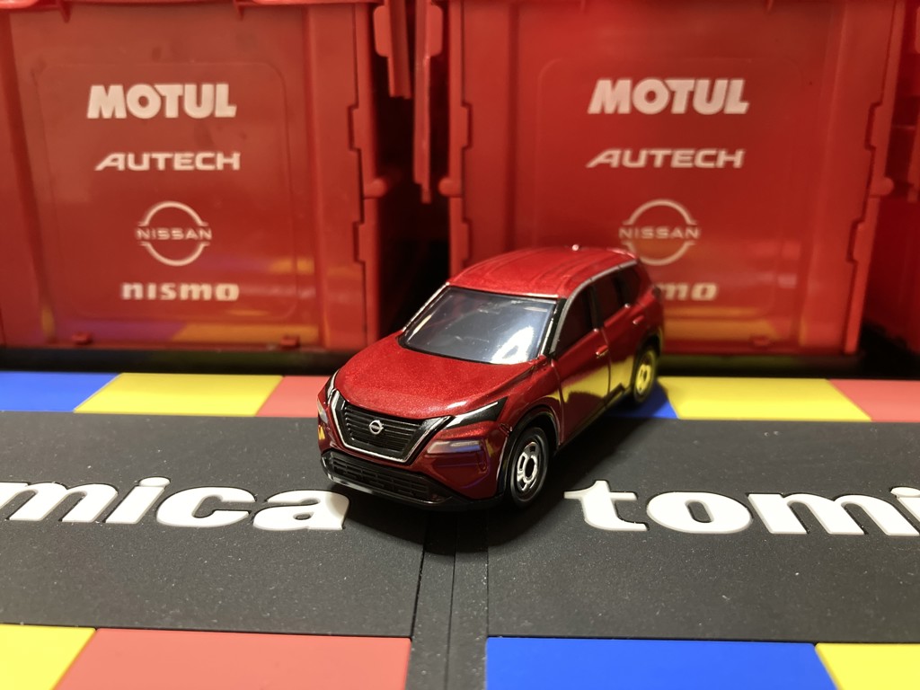 にっこり 初期 TOMY タカラトミー TOMICA No.117 Nissan X-Trail Box| TOMICA Series No.1~No.120