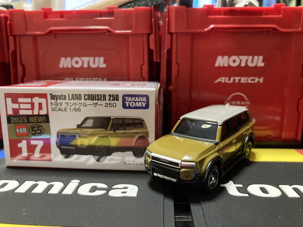 新品トミカ☆250円〜♪レア車有り！ TOMICA No.17 Toyota Land Cruiser 250| TOMICA Series No.1~No.120