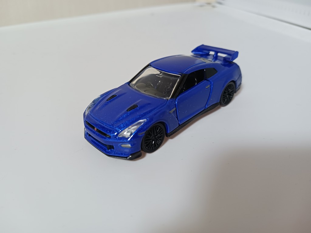 49 日産 NISSAN GT－R (2025) (トミカプレミアム発売記念仕様)｜トミカ