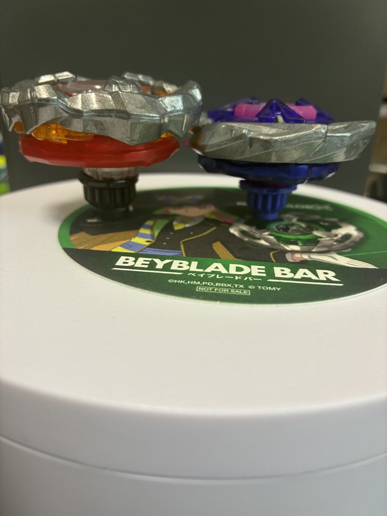 BEYBLADE X UX-15 Shark Scale Deck Set|Set|Limited edition and new
