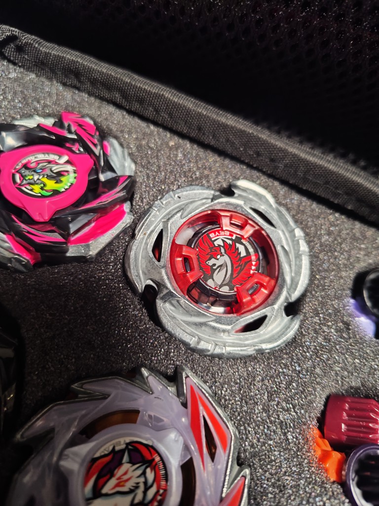 Beyblade X UX-00 レッドVer. Delivered in late July 2026] [App and event only] BEYBLADE X UX-00