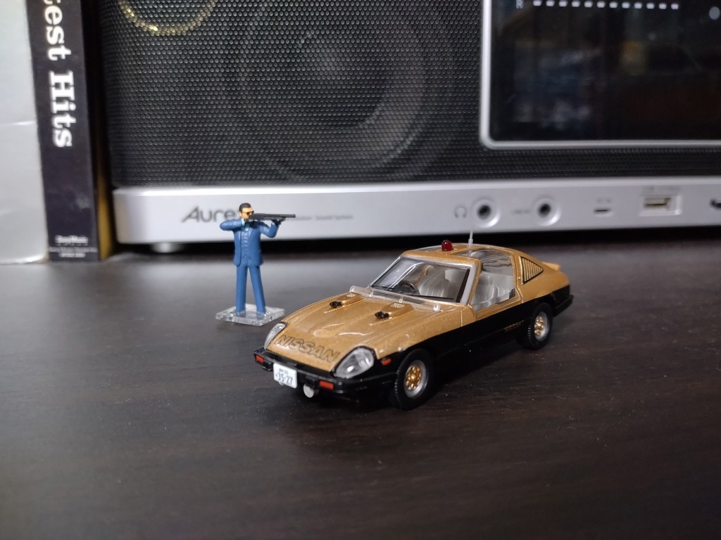 トミカリミテッドヴィンテージネオ LVーN ムービースタ―ズ01 西部警察