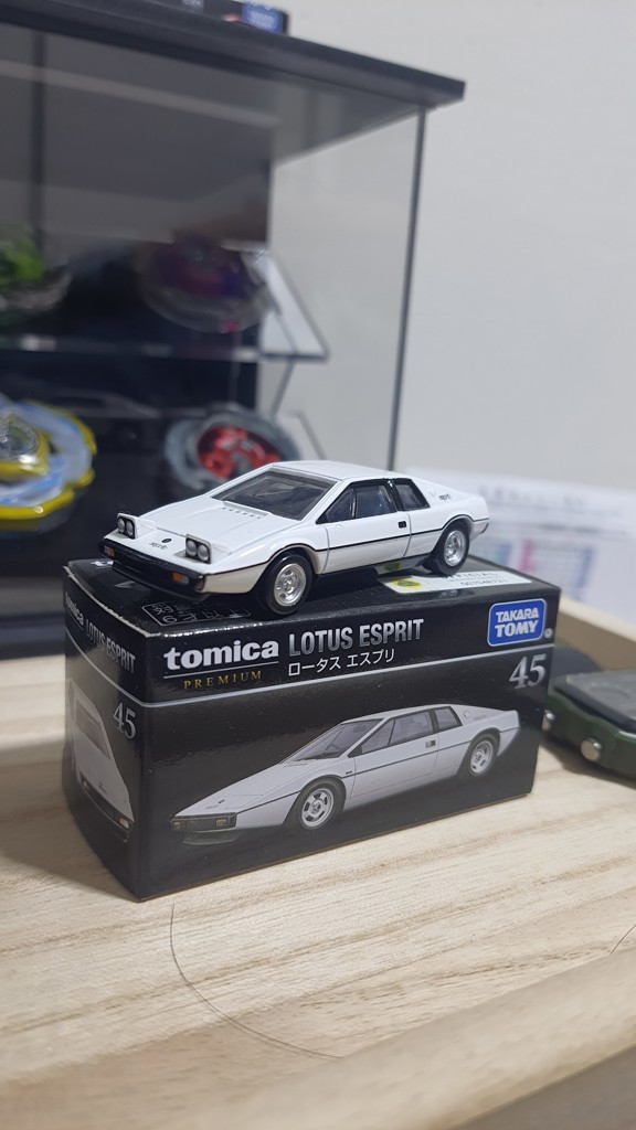 トミカプレミアム 45 ロータス エスプリ｜トミカプレミアム｜限定品や