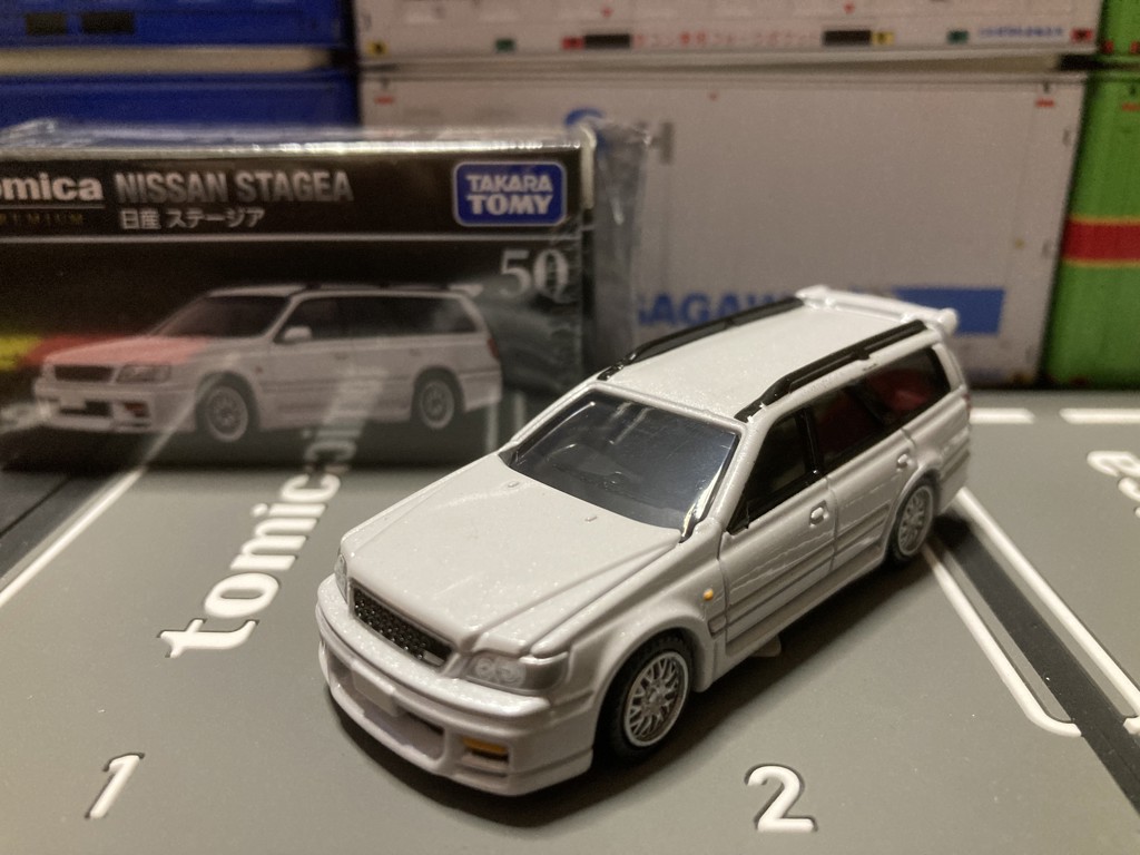 TOMICA Premium 50 Nissan Stagea | TOMICA Premium| Limited editions