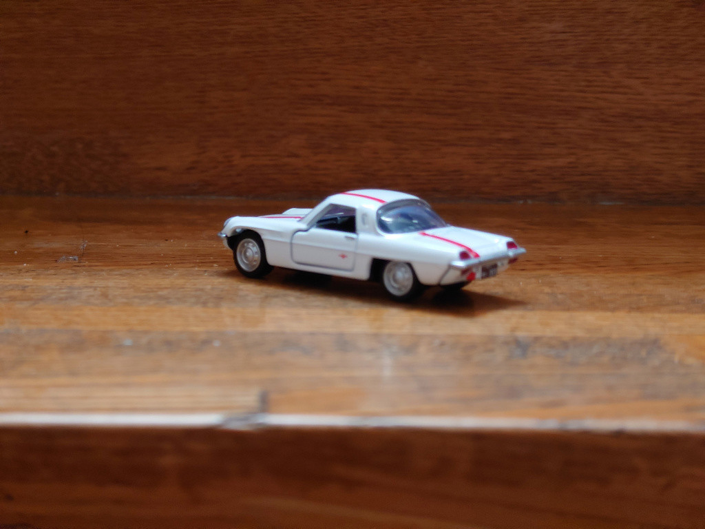 トミカプレミアムunlimited 04 ヱヴァンゲリヲン新劇場版 NERV 官用車