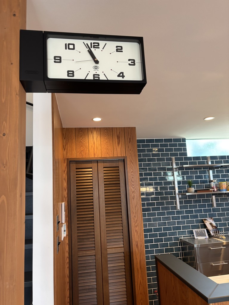 DULTON ONLINE SHOP | DOUBLE FACE CLOCK RECTANGLE BLACK(BLACK