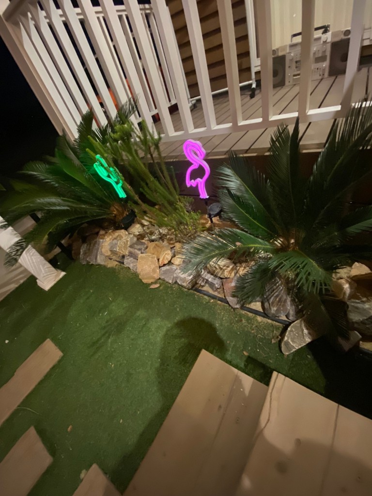 DULTON ONLINE SHOP | SOLAR NEON LIGHT FLAMINGO(FLAMINGO