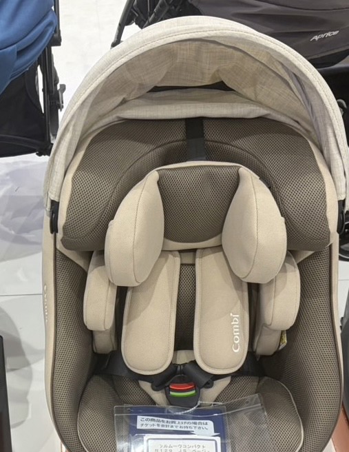 クルムーヴ コンパクト R129 エッグショック JS（トイザらス・ベビーザ