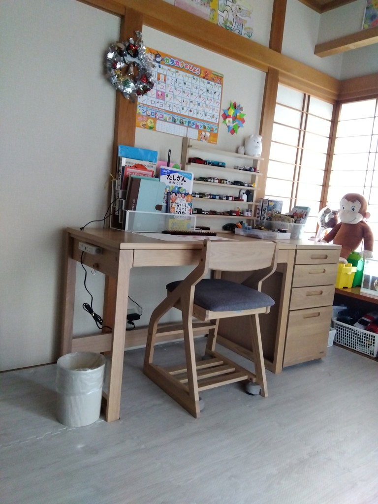 BEENO コイズミ学習デスク ①デスクのみ BEENO（ビーノ）デスク | 学習