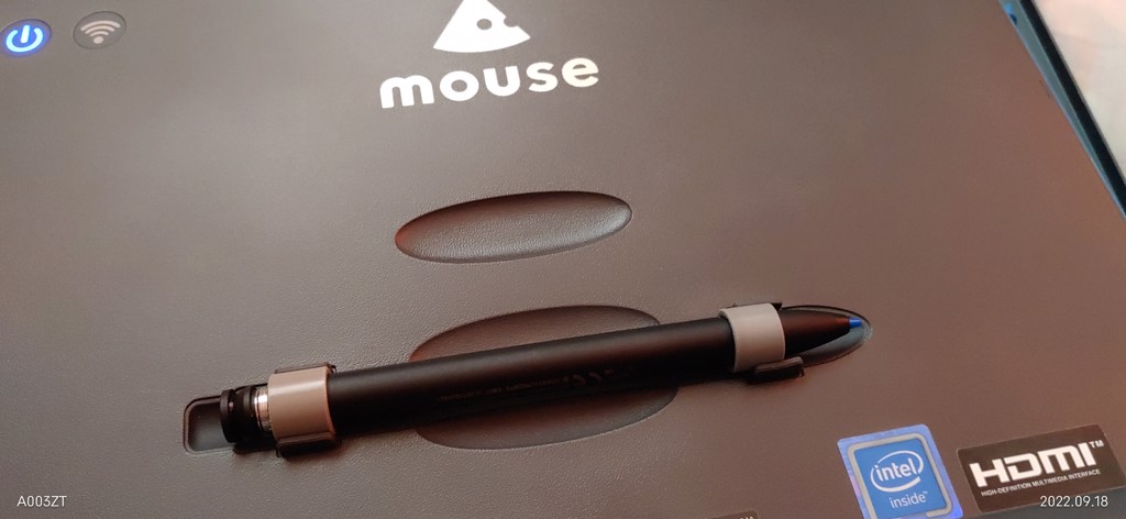 mouse E10 1万円台から購入できるWindows搭載タブレット型PC