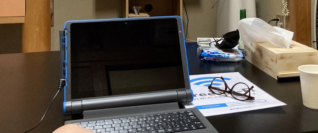 mouse E10 1万円台から購入できるWindows搭載タブレット型PC