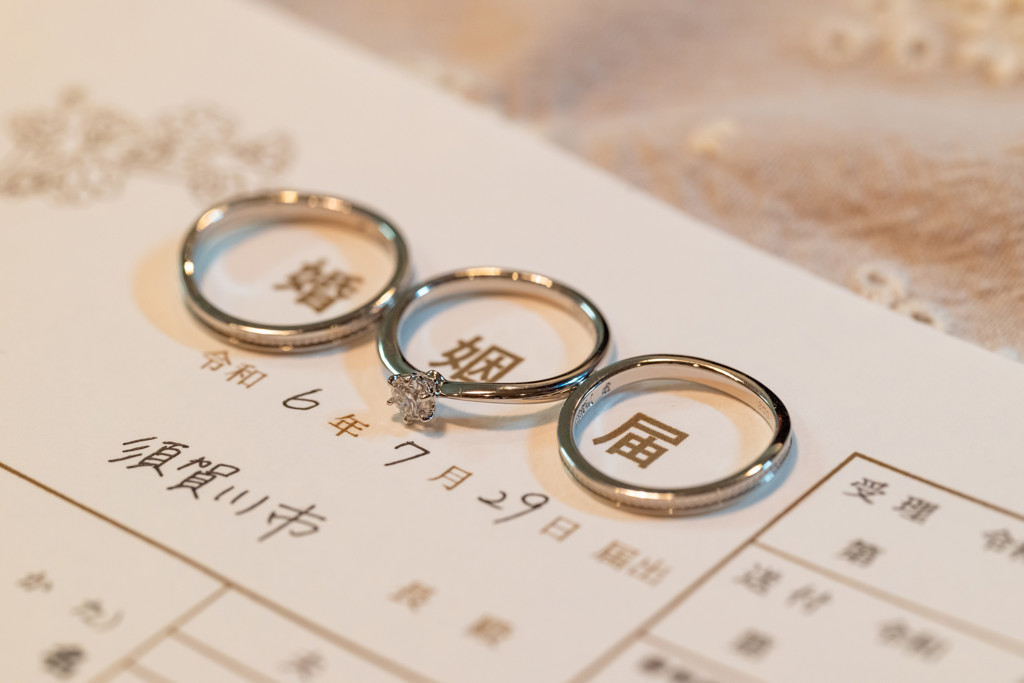 I-PRIMOオンラインショップ |ディオーネWave(プラチナ): 結婚指輪