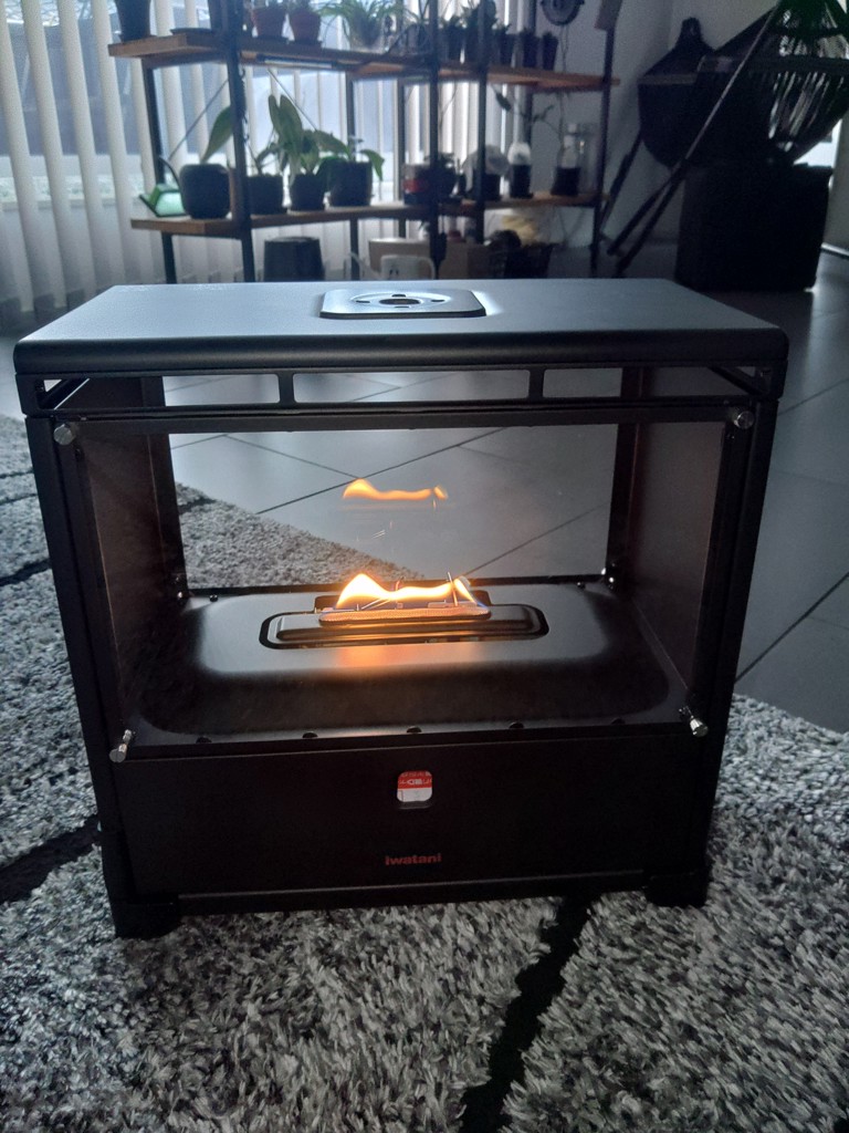 MYDANRO マイダンロ 岩谷産業 イワタニ Iwatani イワタニ、カセットガスでいやし空間を演出できる「炎を楽しむ