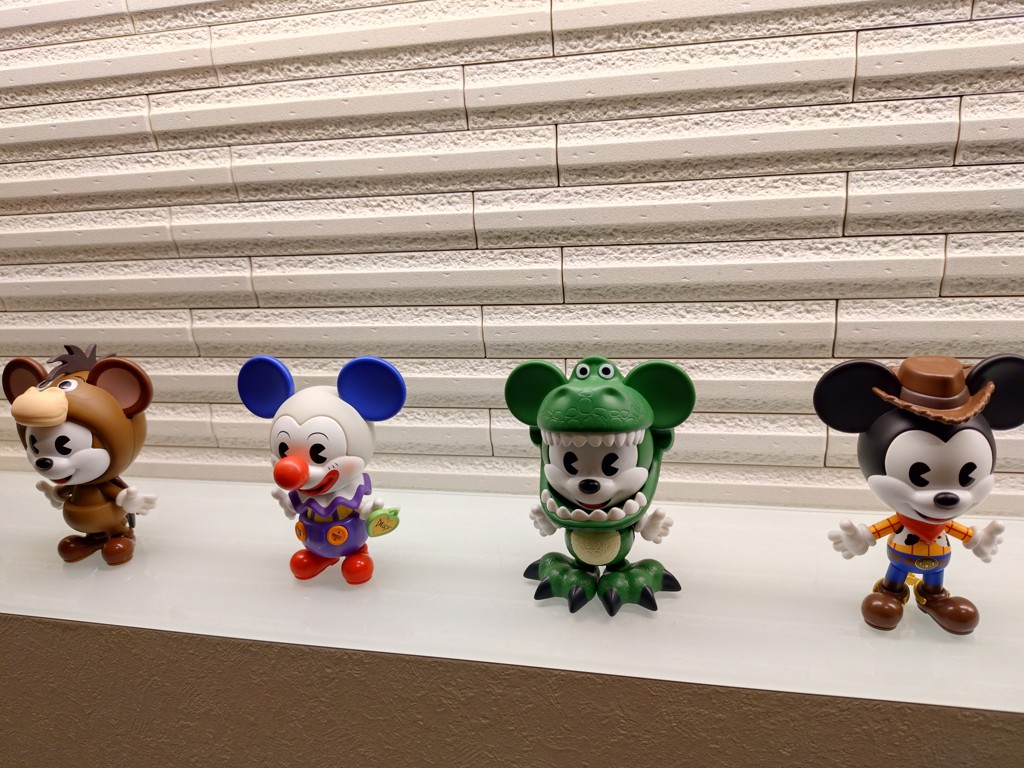 ポップマート Disney Mickey Meets Pixar アソート Disney(ディズニー) POP MART ポップマート Disney Mickey Remixed