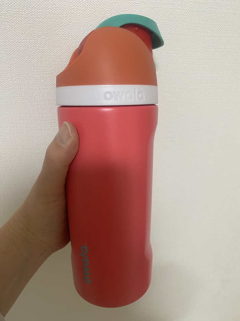 owala オワラ FreeSip ウォーターボトル 16oz(スプラッシース
