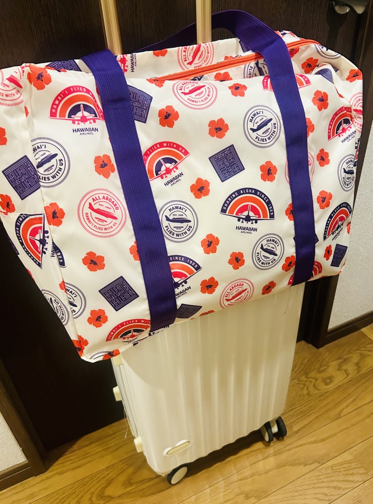 HAWAIIAN AIRLINES ハワイアン航空 キャリーオンバッグ(アイボリー