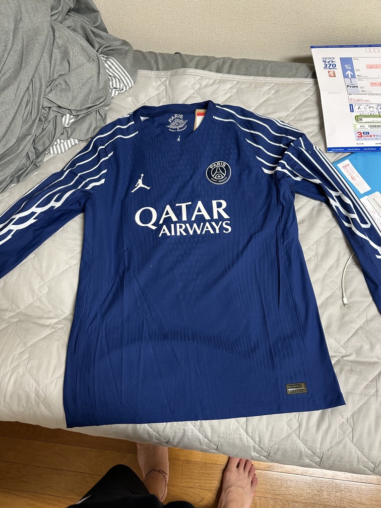 パリSG×ジョーダン 4th オーセンティック長袖ユニフォームのレビュー