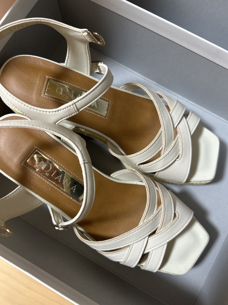 靴・バッグのダイアナ通販サイト ｜ WD57393: シューズ 【dianashoes.com】
