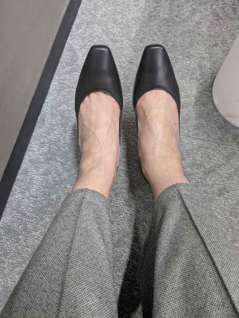 新品 ダイアナ ウェルフィット パンプス ブラック レザー バックル